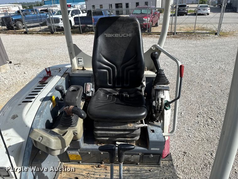 image for item FO4502 Takeuchi TB235-2 mini excavator