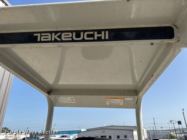 image for item FO4502 Takeuchi TB235-2 mini excavator