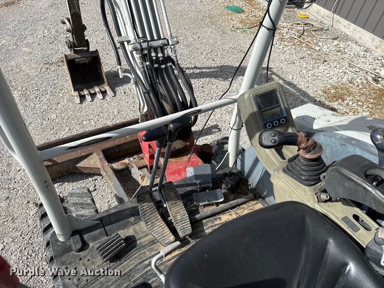 image for item FO4502 Takeuchi TB235-2 mini excavator