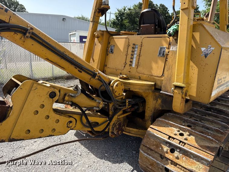 image for item FO4503 1998 Vermeer P185 cable plow