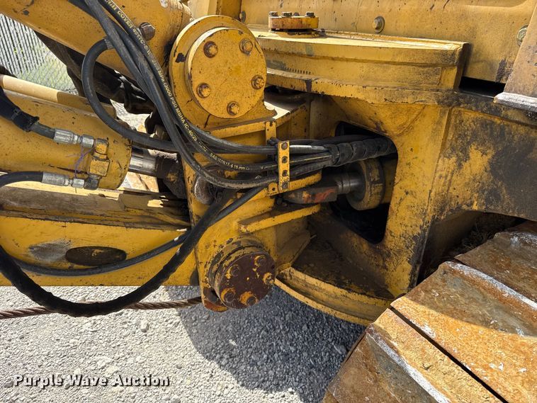image for item FO4503 1998 Vermeer P185 cable plow
