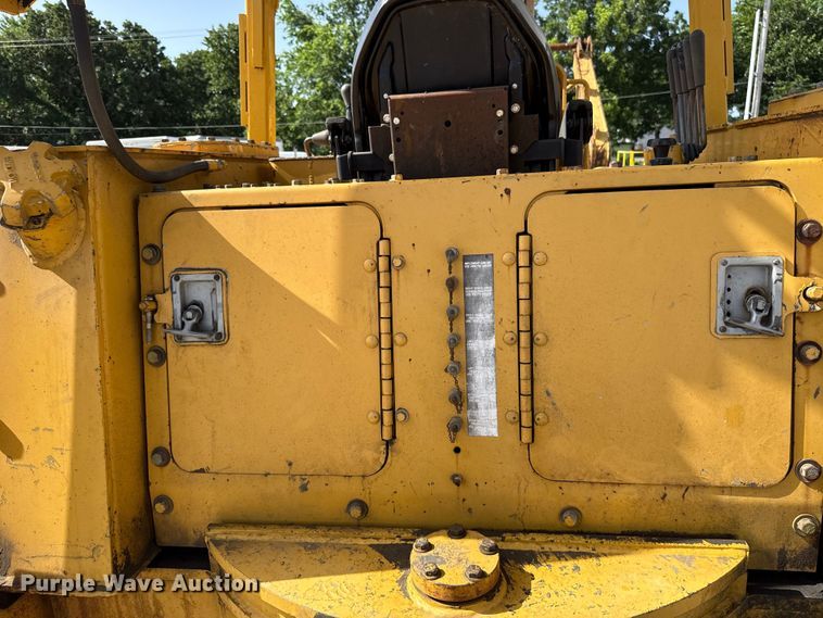 image for item FO4503 1998 Vermeer P185 cable plow