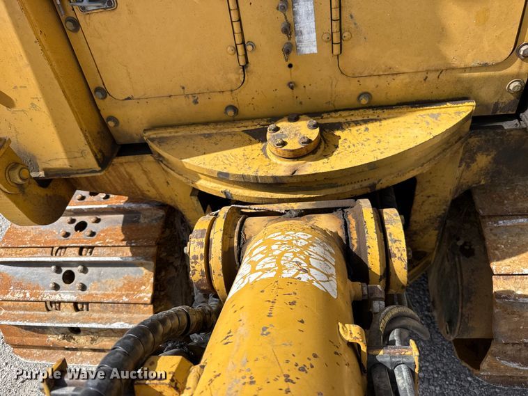 image for item FO4503 1998 Vermeer P185 cable plow