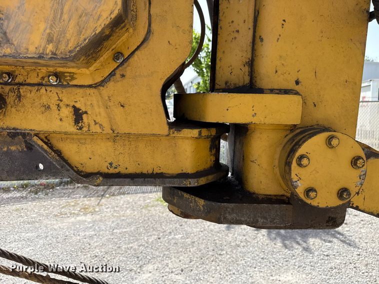 image for item FO4503 1998 Vermeer P185 cable plow