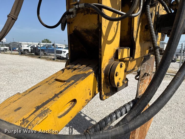image for item FO4503 1998 Vermeer P185 cable plow