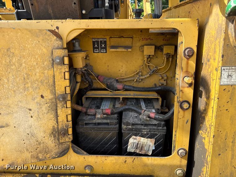 image for item FO4503 1998 Vermeer P185 cable plow