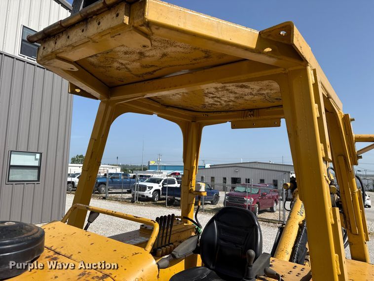 image for item FO4503 1998 Vermeer P185 cable plow