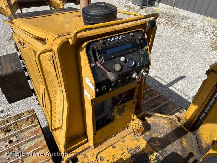image for item FO4503 1998 Vermeer P185 cable plow