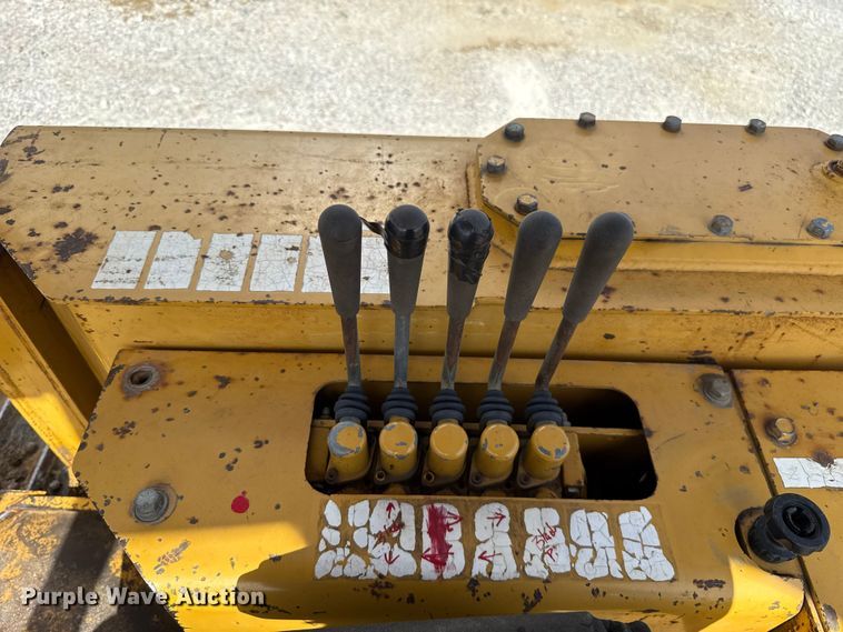 image for item FO4503 1998 Vermeer P185 cable plow