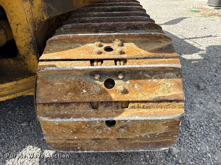 image for item FO4503 1998 Vermeer P185 cable plow