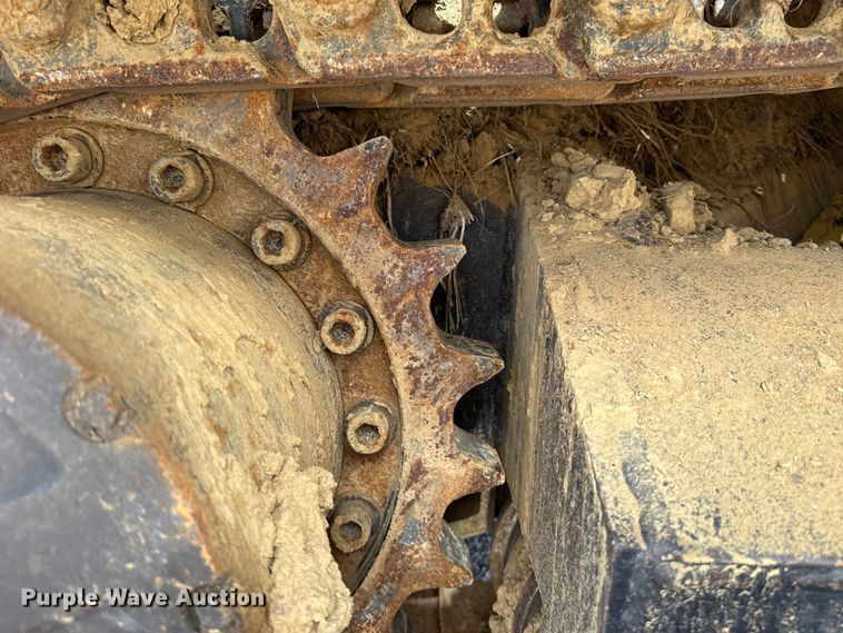 image for item FO4503 1998 Vermeer P185 cable plow