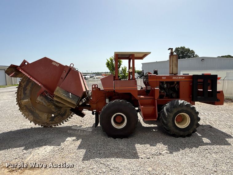 image for item FO4505 1989 Ditch Witch R100P rock saw