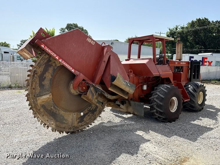 image for item FO4505 1989 Ditch Witch R100P rock saw