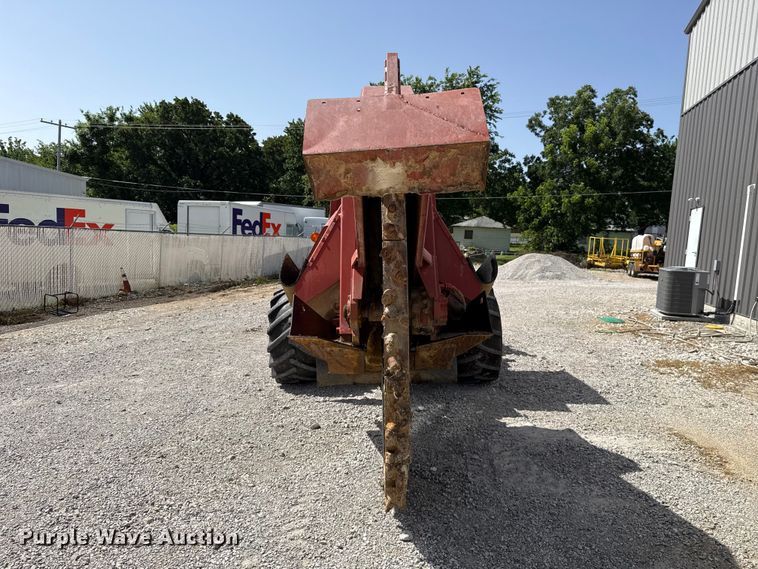 image for item FO4505 1989 Ditch Witch R100P rock saw