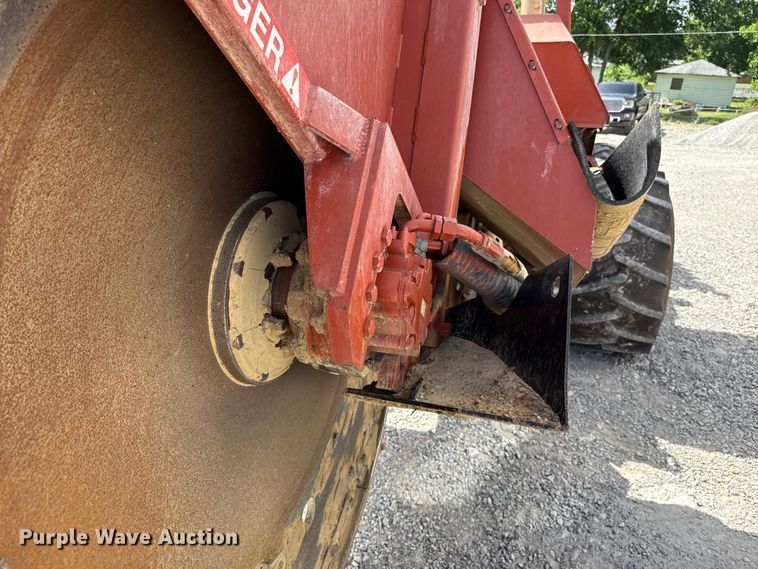 image for item FO4505 1989 Ditch Witch R100P rock saw