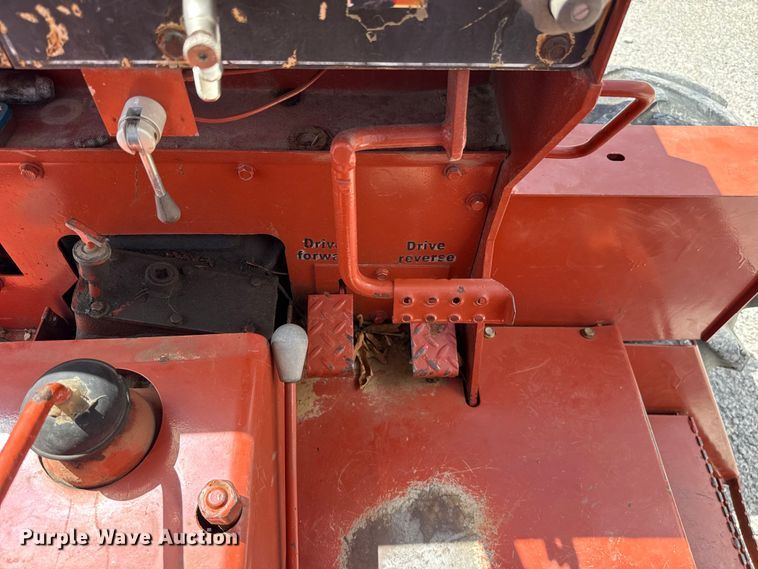 image for item FO4505 1989 Ditch Witch R100P rock saw