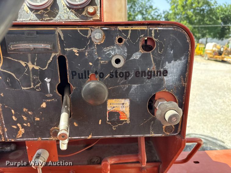 image for item FO4505 1989 Ditch Witch R100P rock saw
