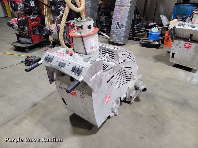 image for item FU0004 2019 Husqvarna Soff-Cut 2500 concrete saw