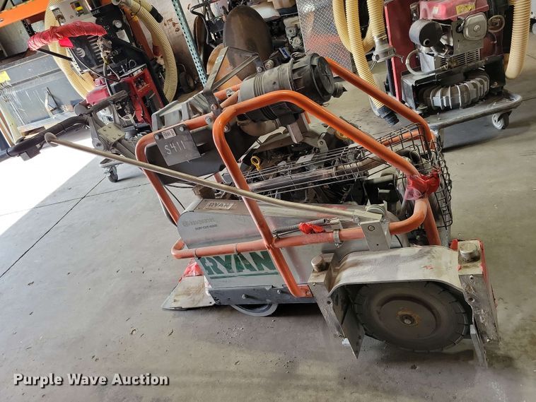 image for item FU0007 Husqvarna Soff-Cut 4000 concrete saw