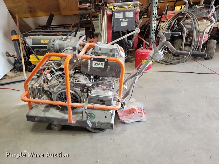 image for item FU0007 Husqvarna Soff-Cut 4000 concrete saw