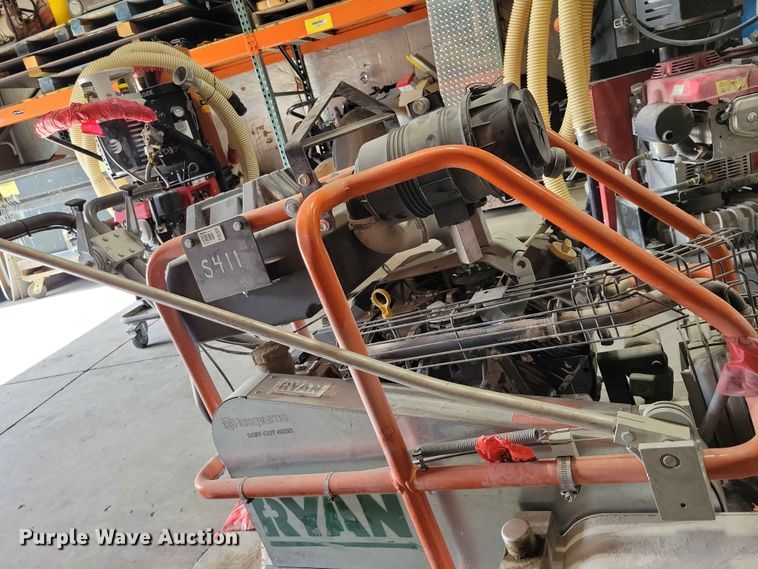 image for item FU0007 Husqvarna Soff-Cut 4000 concrete saw
