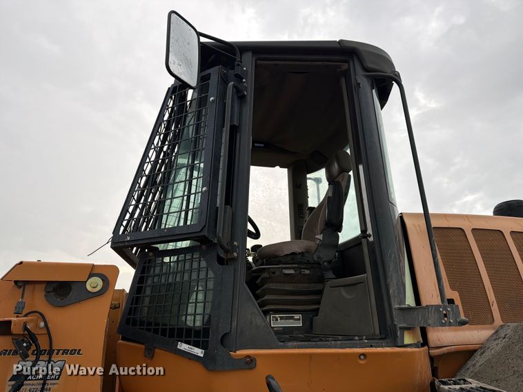 image for item NJ9071 2015 Case 821F XR wheel loader