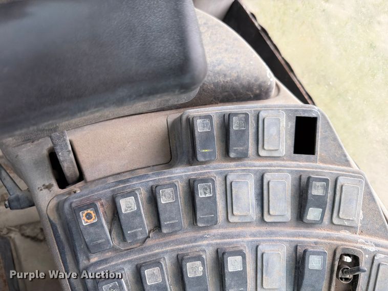 image for item NJ9071 2015 Case 821F XR wheel loader