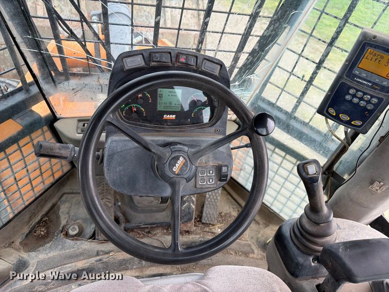image for item NJ9071 2015 Case 821F XR wheel loader