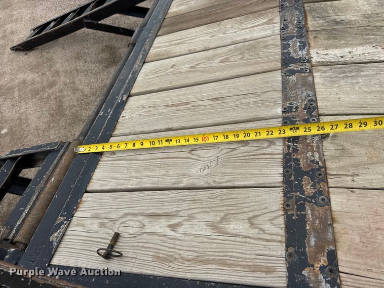image for item NJ9127 1998 Load Trail Equipment trailer