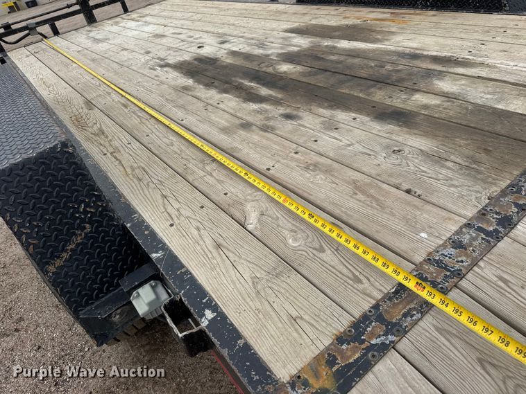 image for item NJ9127 1998 Load Trail Equipment trailer