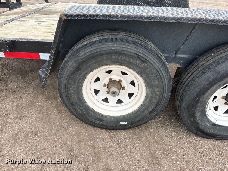 image for item NJ9127 1998 Load Trail Equipment trailer
