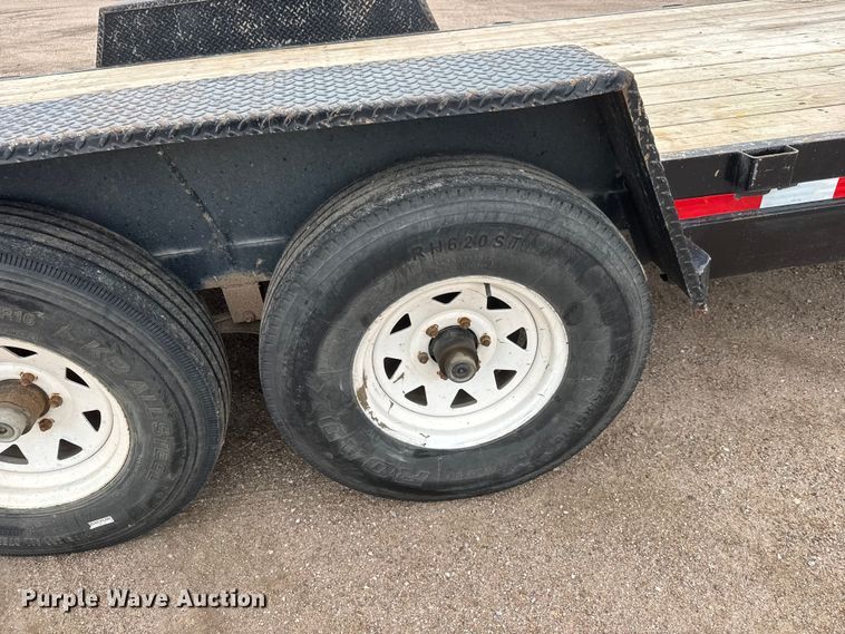 image for item NJ9127 1998 Load Trail Equipment trailer