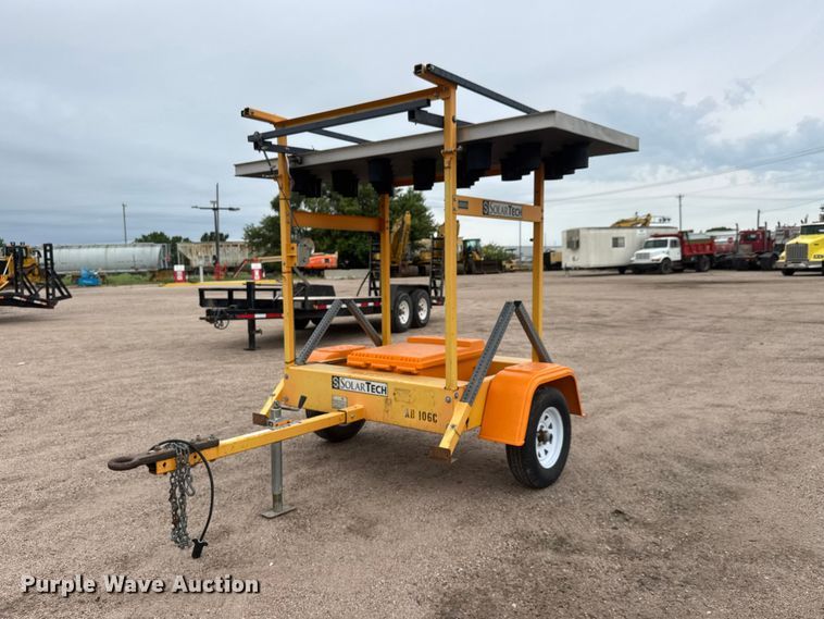 image for item NJ9128 2015 Solar Tech Silent Sentinel arrow board trailer