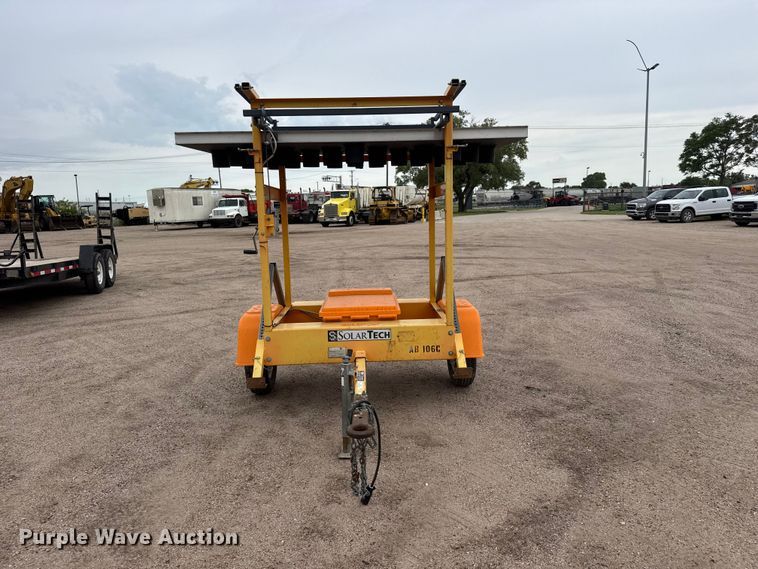 image for item NJ9128 2015 Solar Tech Silent Sentinel arrow board trailer