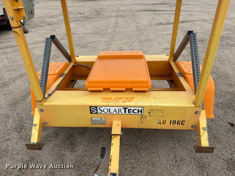 image for item NJ9128 2015 Solar Tech Silent Sentinel arrow board trailer