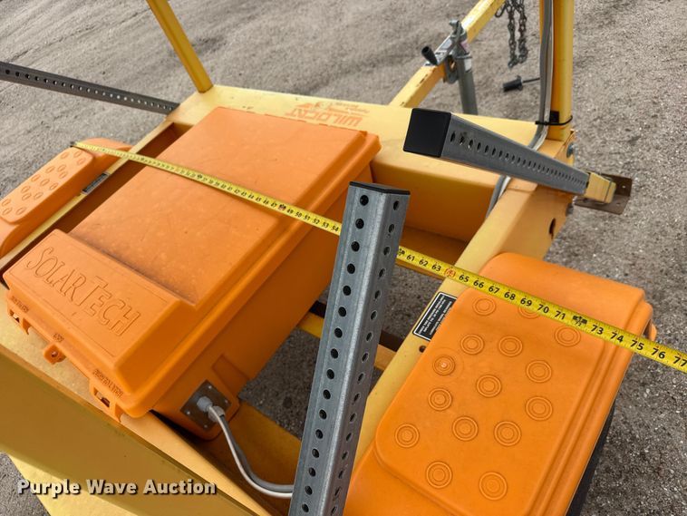 image for item NJ9128 2015 Solar Tech Silent Sentinel arrow board trailer