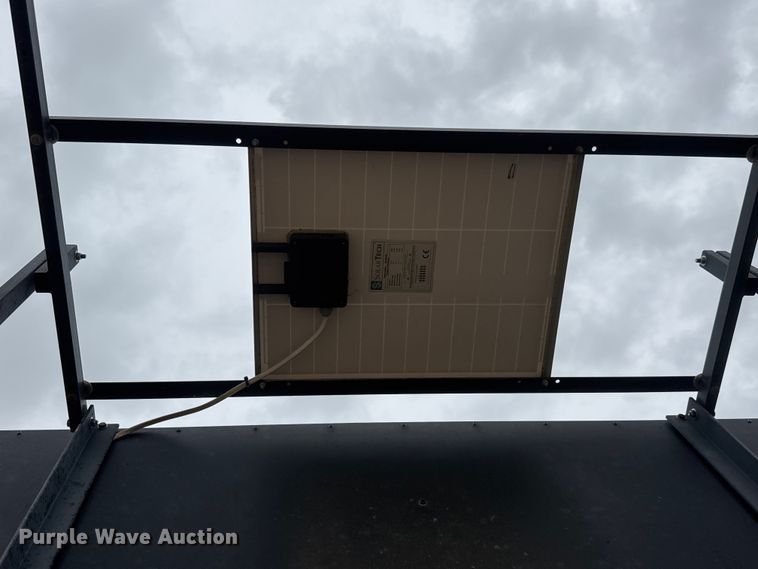 image for item NJ9128 2015 Solar Tech Silent Sentinel arrow board trailer