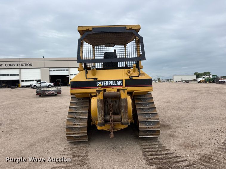 image for item NJ9129 1998 Caterpillar D5M XL dozer