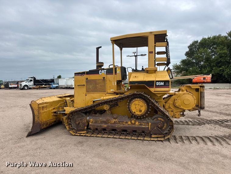 image for item NJ9129 1998 Caterpillar D5M XL dozer