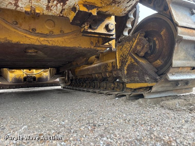 image for item NJ9129 1998 Caterpillar D5M XL dozer