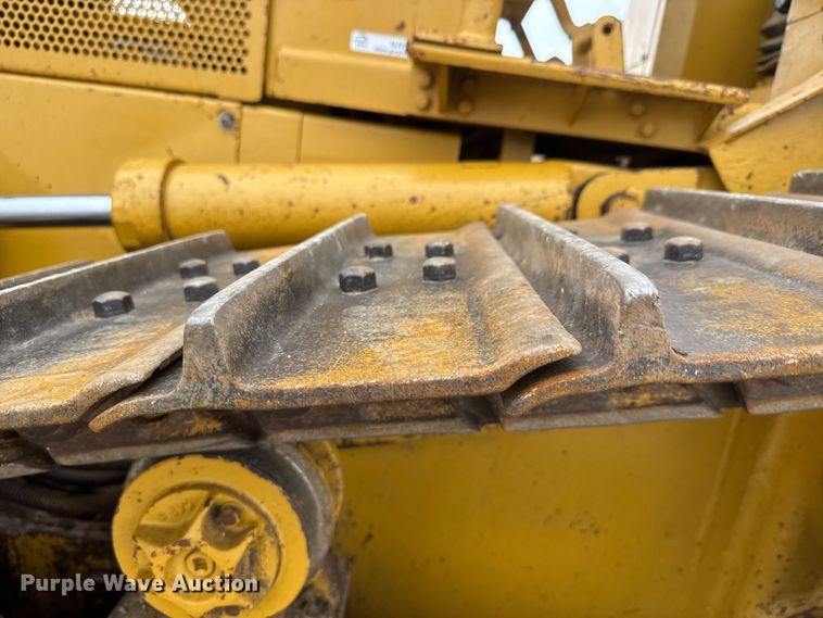 image for item NJ9129 1998 Caterpillar D5M XL dozer