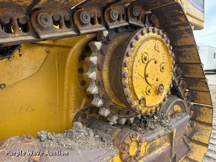 image for item NJ9129 1998 Caterpillar D5M XL dozer