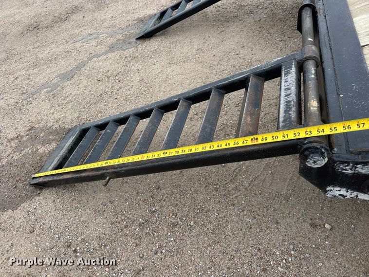 image for item NJ9134 1999 Trailertech equipment trailer
