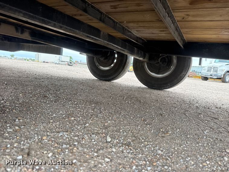 image for item NJ9134 1999 Trailertech equipment trailer