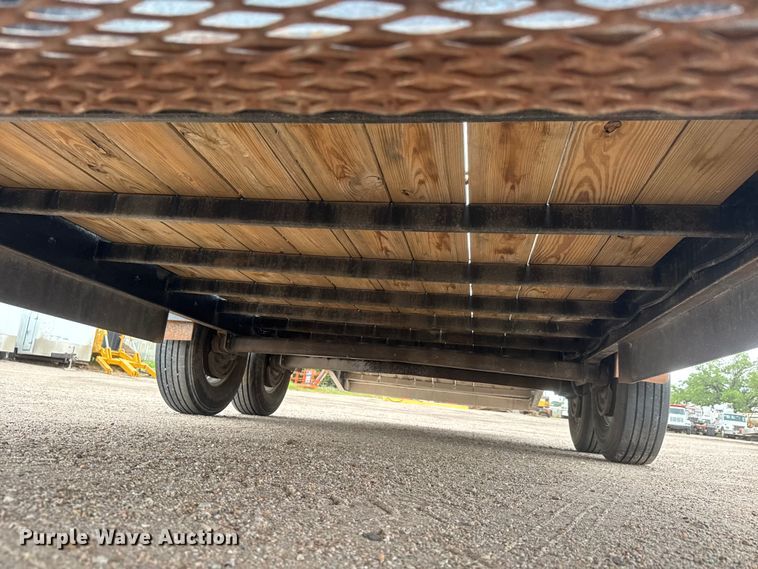 image for item NJ9134 1999 Trailertech equipment trailer