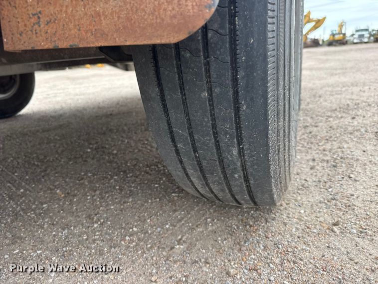 image for item NJ9134 1999 Trailertech equipment trailer