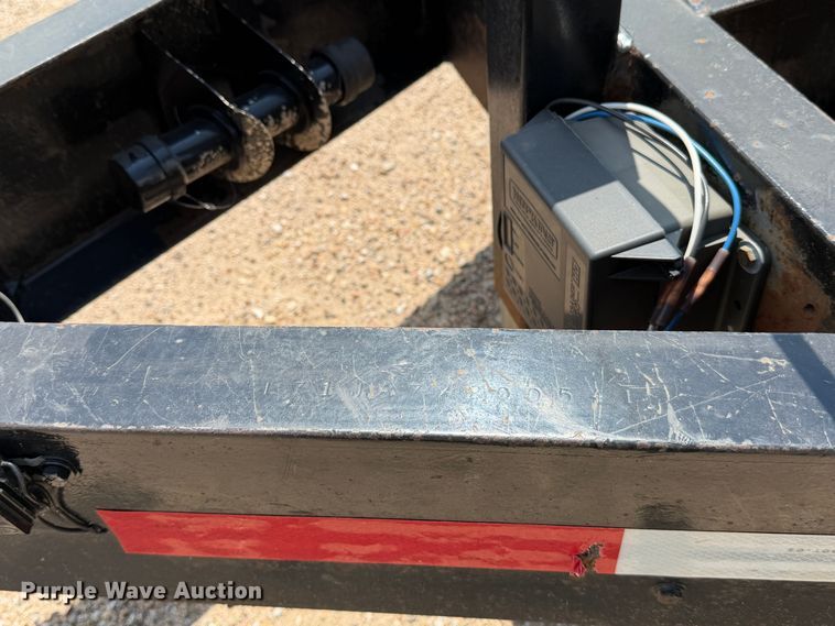 image for item NJ9134 1999 Trailertech equipment trailer
