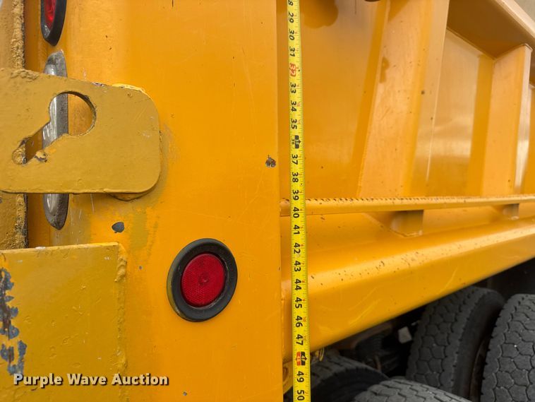 image for item NJ9136 2015 Western Star 4700 dump truck