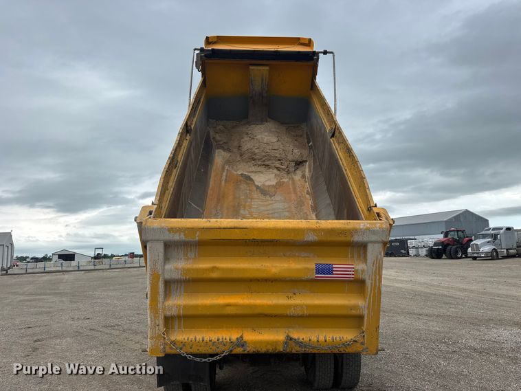 image for item NJ9136 2015 Western Star 4700 dump truck