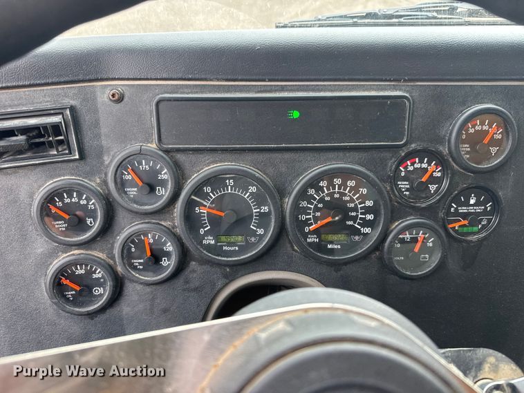 image for item NJ9136 2015 Western Star 4700 dump truck